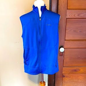 Men’s Royal Blue light weight Patagonia vest-size medium